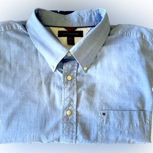 Tommy Hilfiger mens button down long sleeve shirt